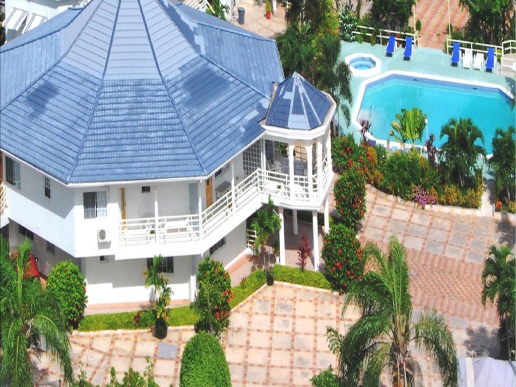 Holiday Haven Resort And Banquet Hall Runaway Bay Exterior foto