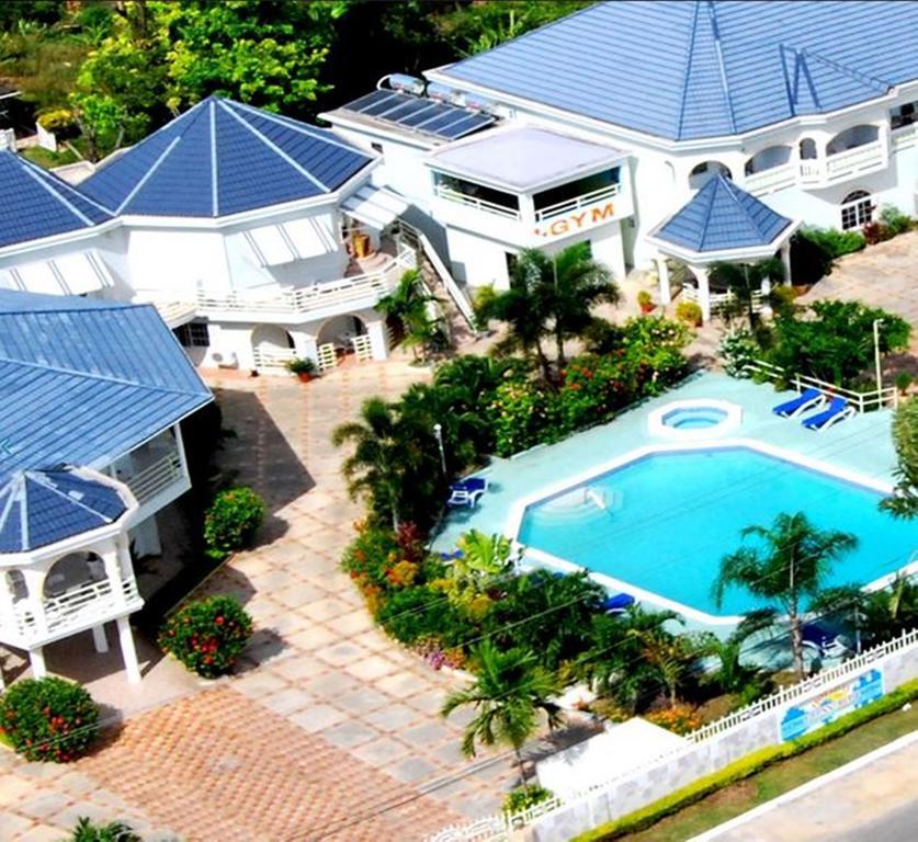 Holiday Haven Resort And Banquet Hall Runaway Bay Exterior foto